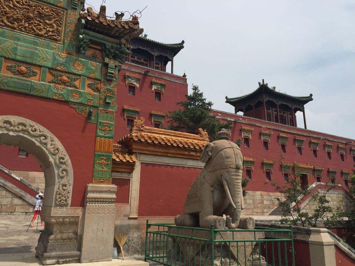 承德,友情与陪伴的温馨时光